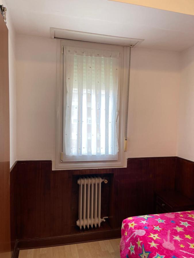 Habitacion Con Bano Privado Bilbao Eksteriør billede