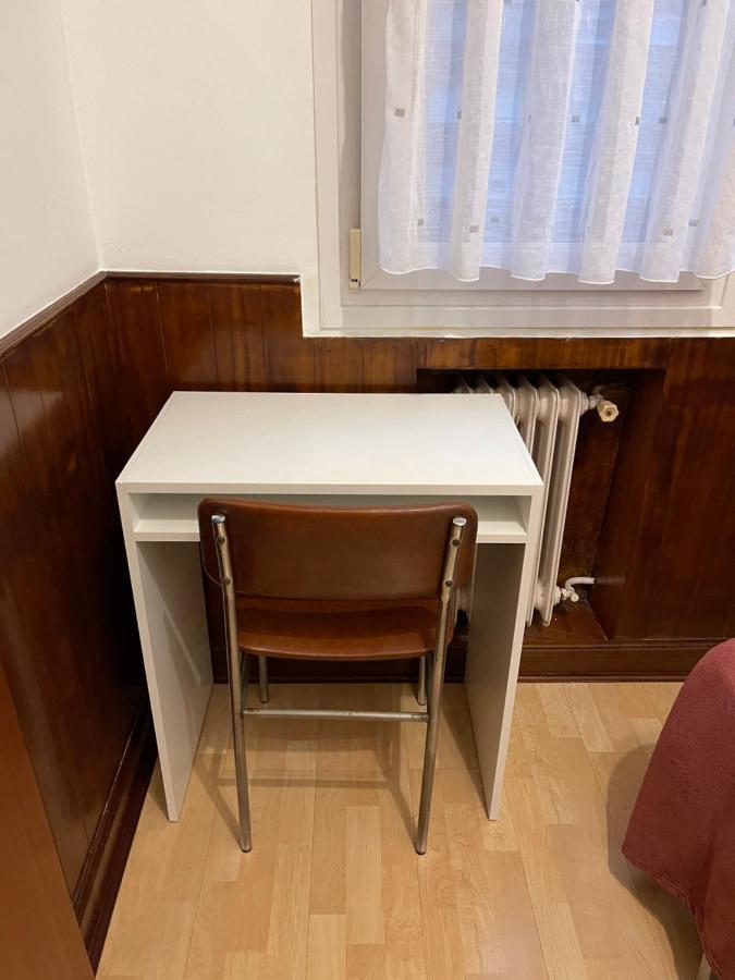 Habitacion Con Bano Privado Bilbao Eksteriør billede